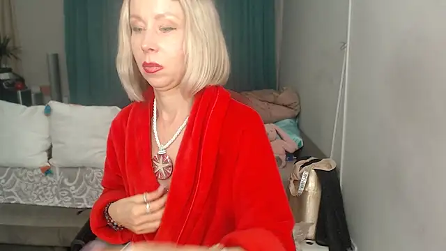 LuxuryNika, modèle webcam