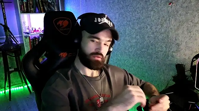 _Serious_Man in webcam