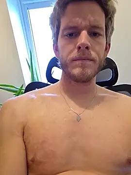 Love_Bert in webcam