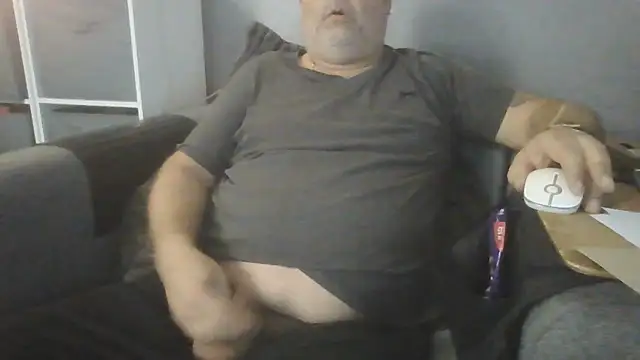 Naturistmale45, modelo webcam