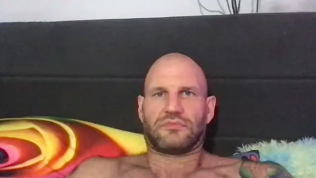 brianomally live webcam