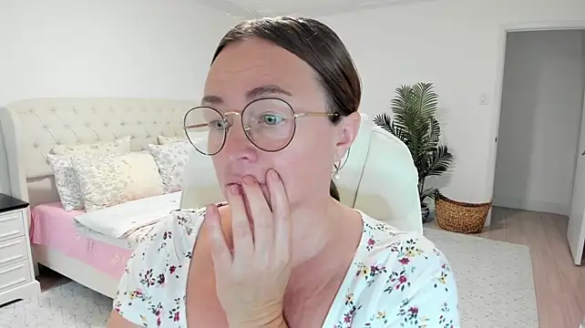 Vika73 in webcam