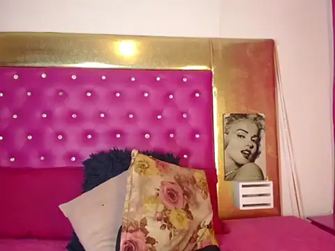 Model: Miranda_bigcock333