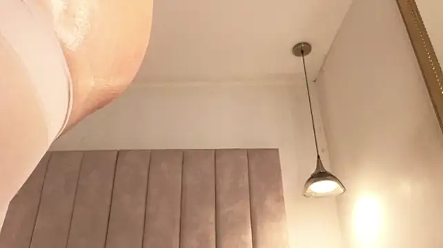 Nioki_ live cam on StripChat