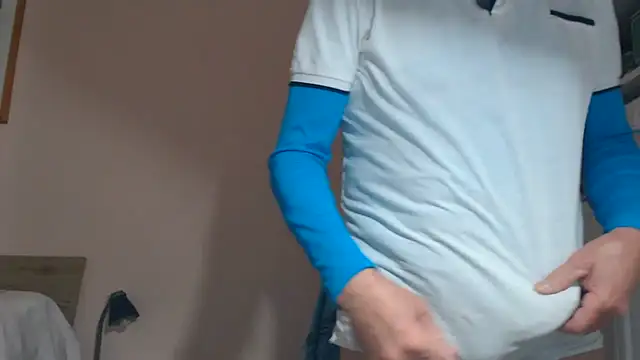 YOU6me in webcam