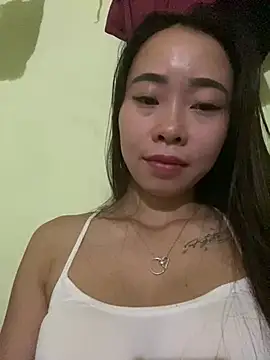 Hotgirl_2kk live cam on StripChat