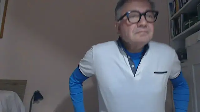 YOU6me webcam model