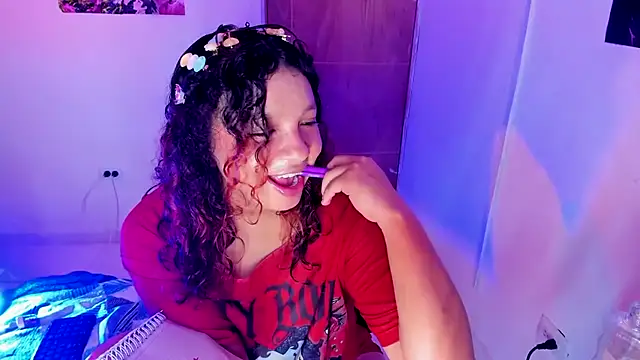 Emily_Coper18 live cam