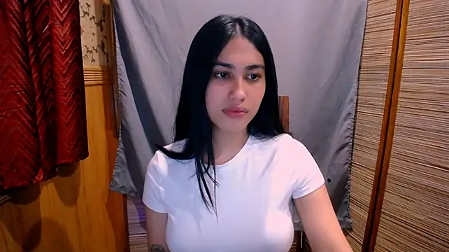 hugecock_cortesi live cam on StripChat
