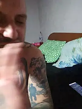 she22he34