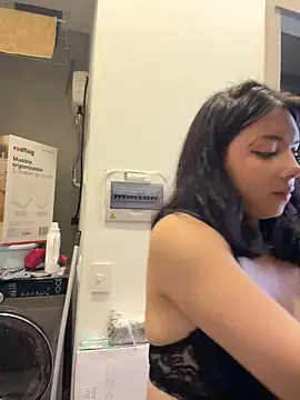 dani-nari webcam
