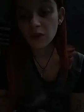 LeylaSquirtyBirty live cam on StripChat