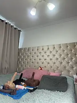 sara_will4u (F milf) - lush/domi 50tk =60sec  ---  lest go Priv