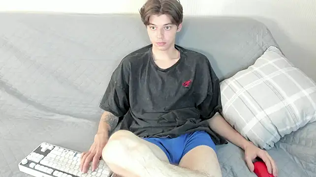 liam_sexy1 (M young) - Jerk off hard dick