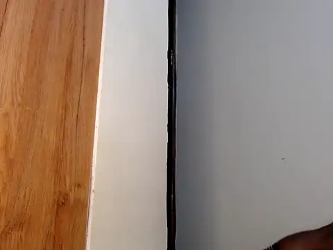 ebonylips_girl (F young) - make my wet with the sound of your tipss