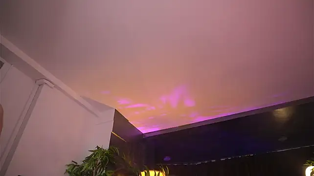 HotBustyBabeX webcam