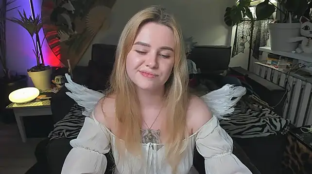Alexa_Pirs live cam on StripChat