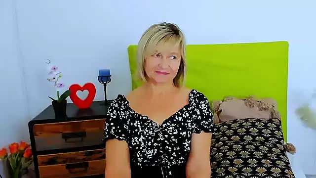 MarieneHot