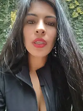 astrid-- (F young) - Tits out + suck
