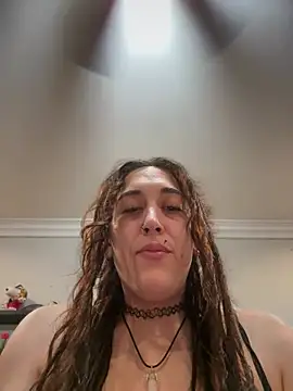 ThicBunz live sex cam