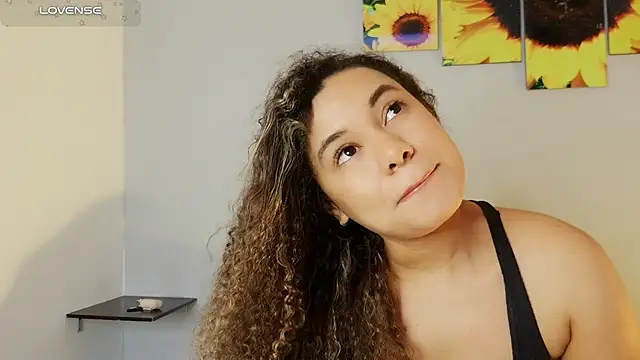 angie_leonn