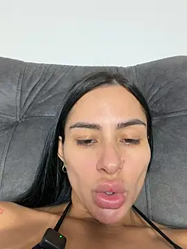MoraFit_ live cam on StripChat