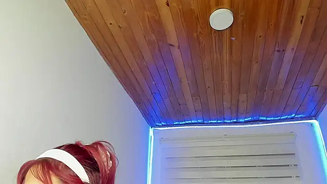 Sara_Red_X1