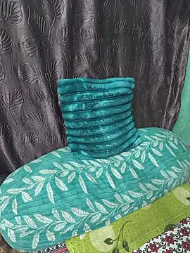 priya_bindass live cam on StripChat