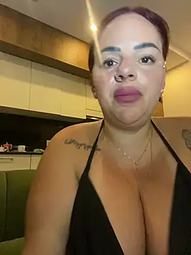 Kiara_Knightz live cam on StripChat