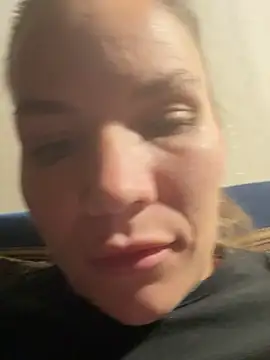Mia_Case live cam on StripChat