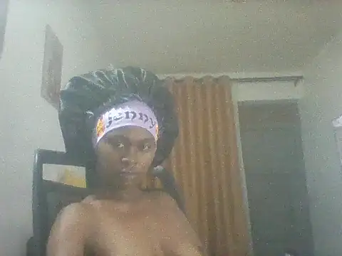 Juicy_buddy live cam on StripChat