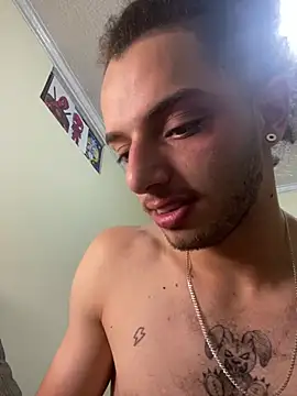 top_white live cam