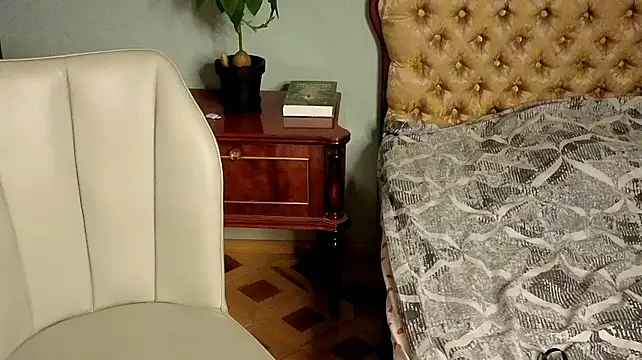 NoFace_Model live cam on StripChat