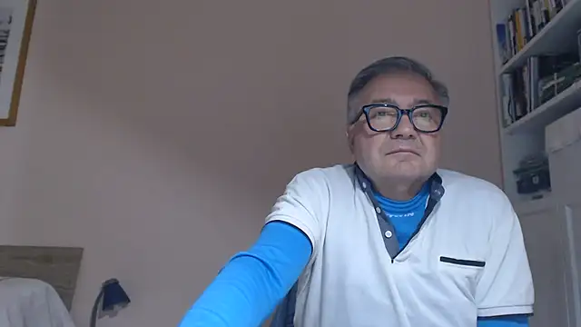 YOU6me webcam model