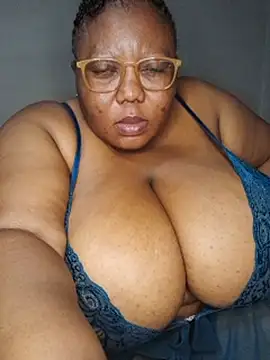 DAIRYBELLELIZxx live sex cam