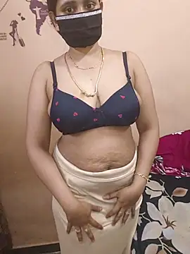 Tamil__cpls_, modelo webcam