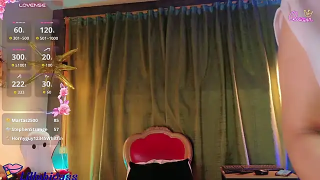 LilyyBigAss live cam preview