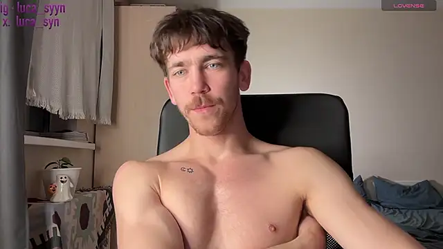 luca_syn live cam preview