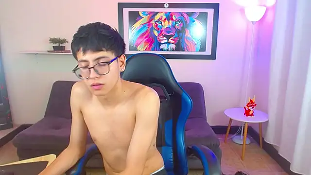 alexcum_18