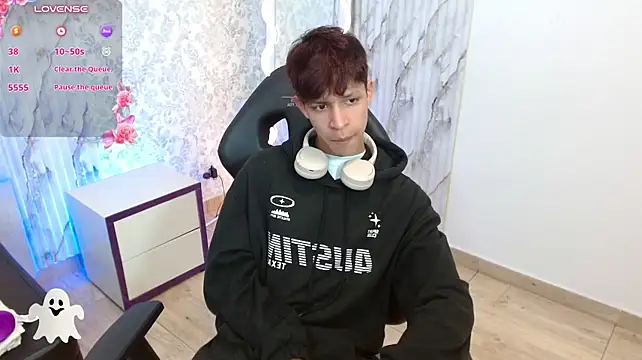 OLIIVER_TAY