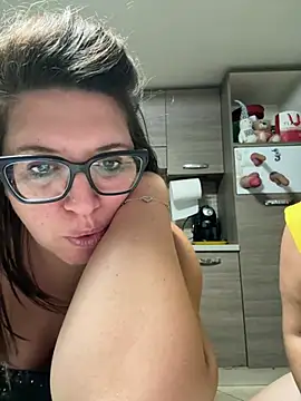 SinfulMarkedQueens in webcam