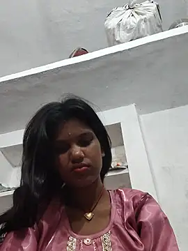 Hott_Surabhi