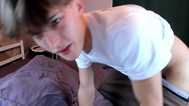 Ian_Flor, live