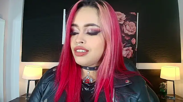 EvaaFoxxy1