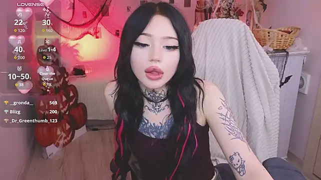 Emma_Kirks