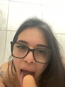 nandahotcasada (F young) - Pelada no salão de beleza