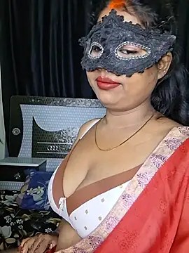 soniya_je (G young) - Cum on mouth on public