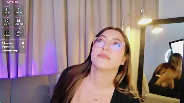 Mila_white1