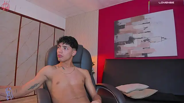 Naughty_BoyW