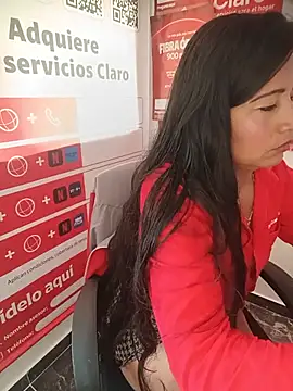 mara_23x (F milf) - 🫶🏼☺It Vibrates Strong On My Clitoris🤭